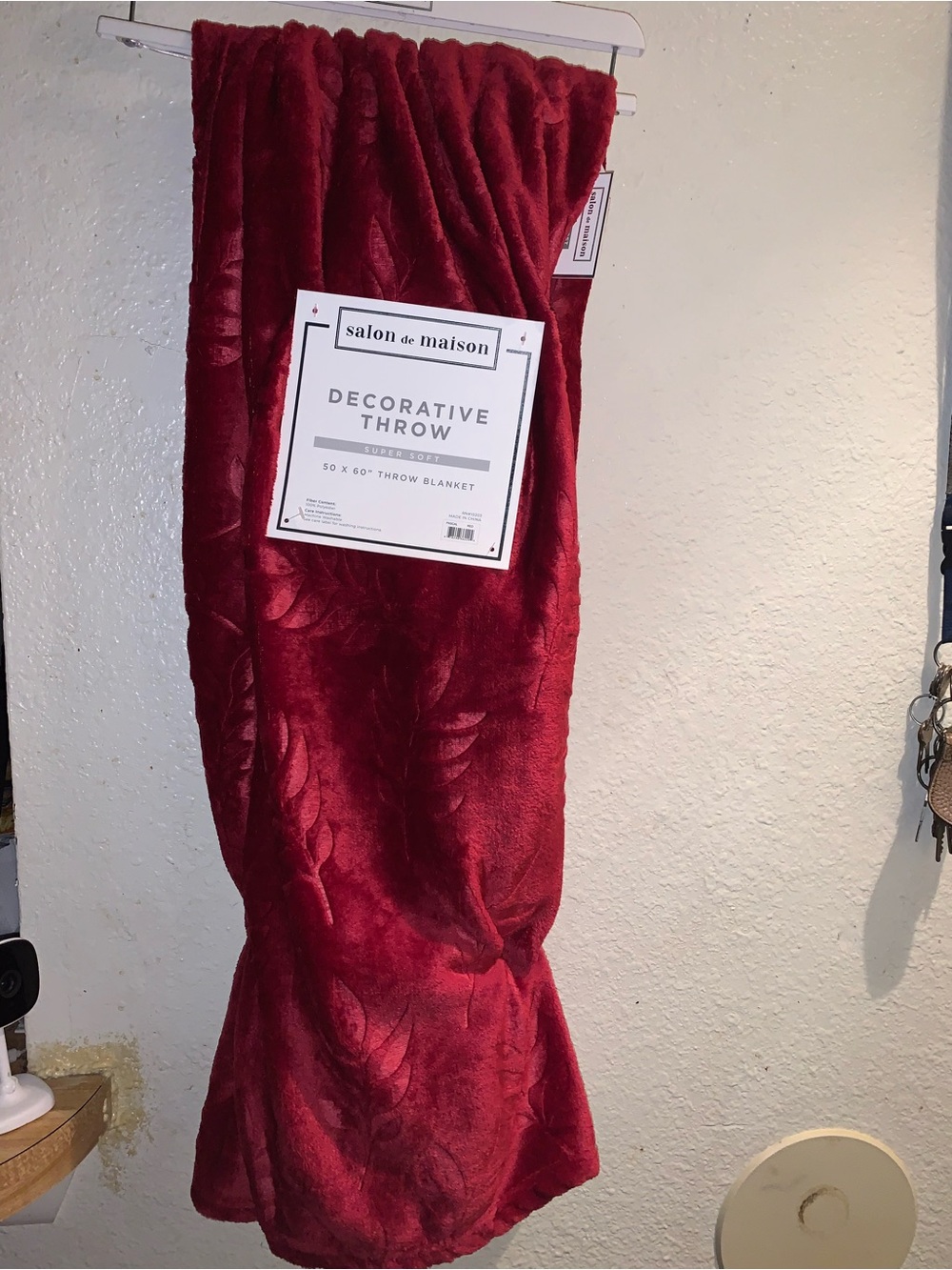 Red Decorative Throw Blanket - Plush Embossed Design